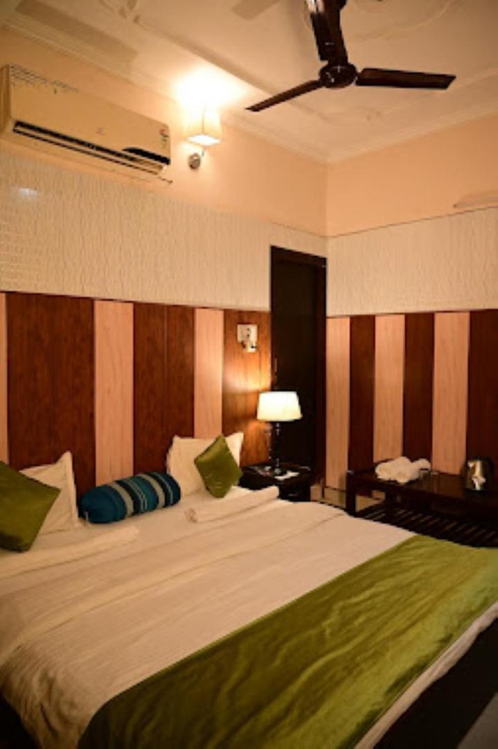 Ap Palace Hotel, Ayodhya Luaran gambar